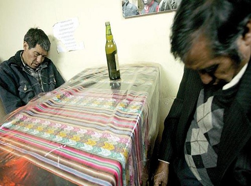 Un tercio de peruanos consume alcohol en exceso con riesgo de adicción