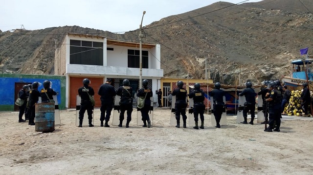 Allanan vivienda que habrían sido adquiridos con dinero del tráfico de drogas en Casma