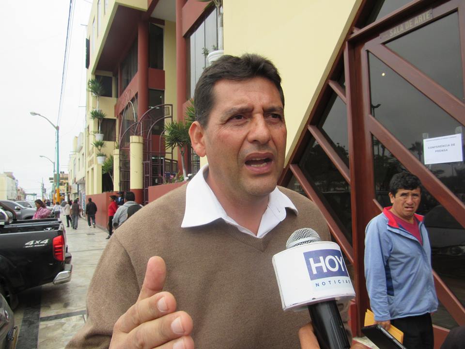 Consejero por el Santa le pidió al alcalde de Nuevo Chimbote que no mienta a la población