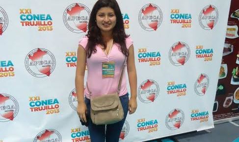  Alumna de UAP gana beca de concurso nacional 'Emprende Ahora'