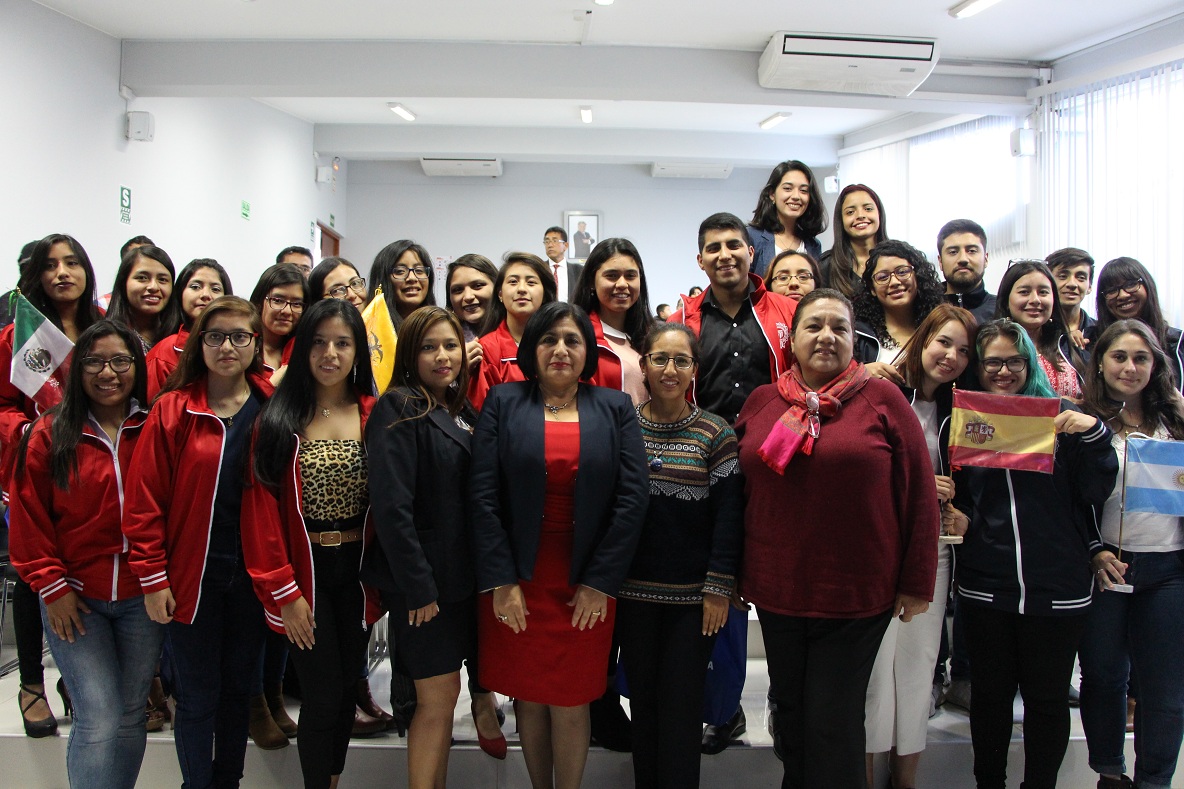 Alumnos de la UCV Chimbote cursarán estudios en universidades del extranjero