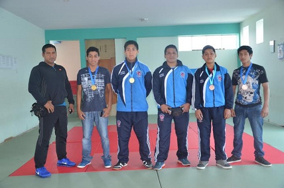 Jóvenes de Escuela Municipal ganan medallas de oro en Torneo Internacional de Judo