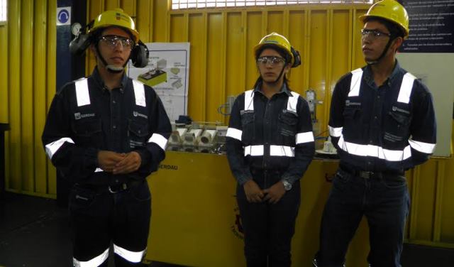 Jóvenes chimbotanos podrían acceder a 100 becas del Technical School