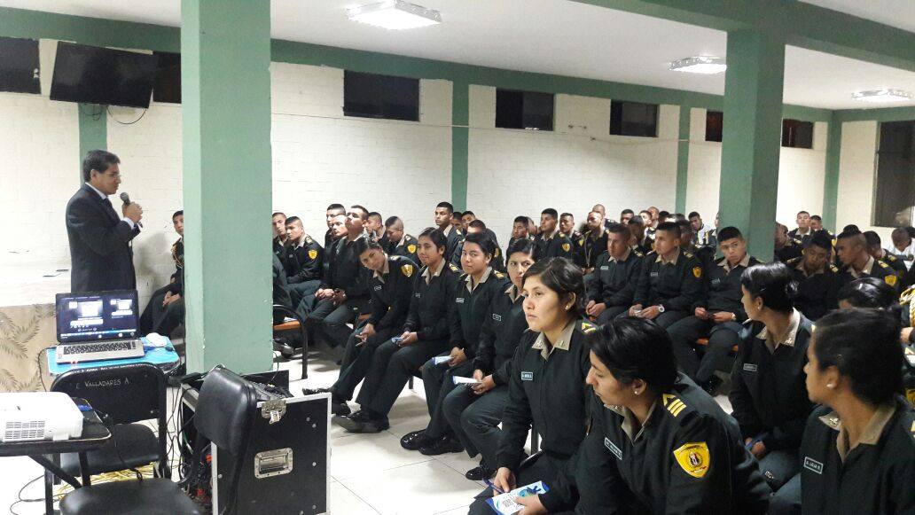 Chimbote: alumnos de la Escuela de Suboficiales de la PNP fueron capacitados por la Odecma