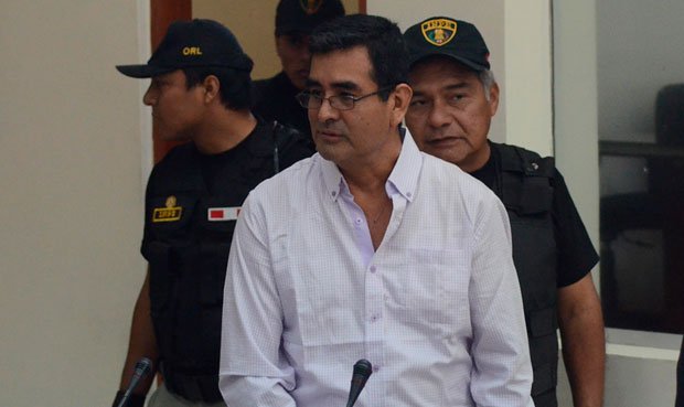 Hermano de Cesar Álvarez detenido por intentar ingresar celular a penal de Ancón