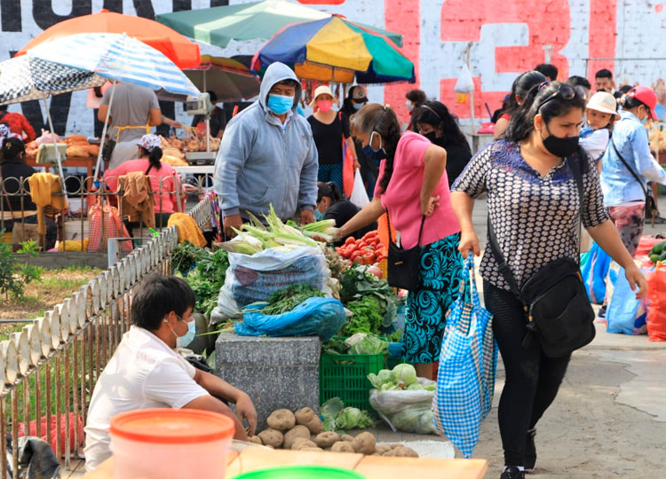   Comerciantes del ex mercado El Progreso inician venta en espacio del coliseo Paúl Harris 
