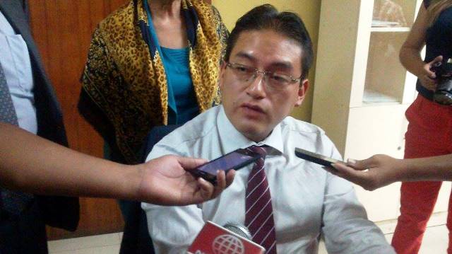 Funcionarios que ocupan cargo en región fueron nombrados por Waldo Ríos, dice Vargas Barrenechea 