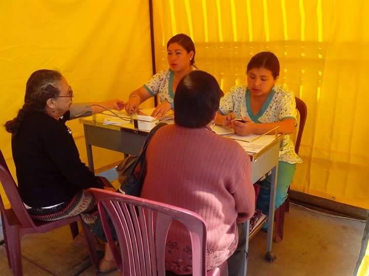 Chimbote: Unos 50 ancianitos atendidos en campaña médica por su día 