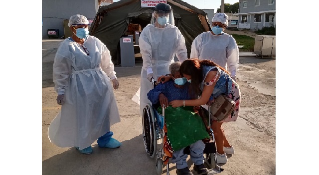 Anciano de 90 años le ganó la batalla al virus en Hospital La Caleta de Chimbote