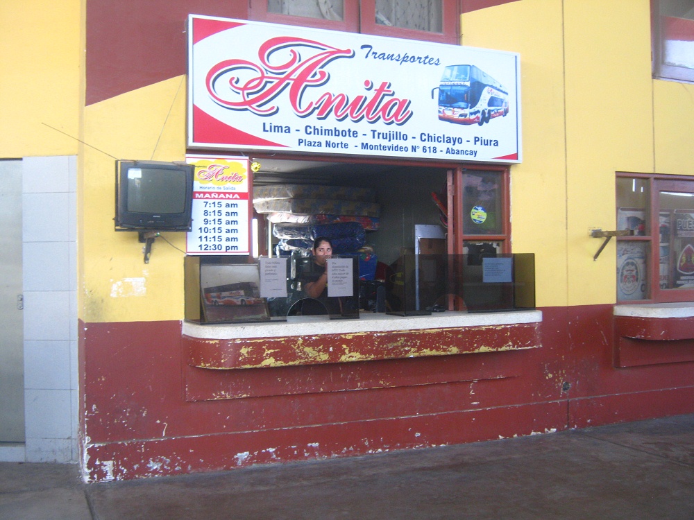 Chimbote: Multan a empresa “Anita” por recoger pasajeros en paraderos no autorizados