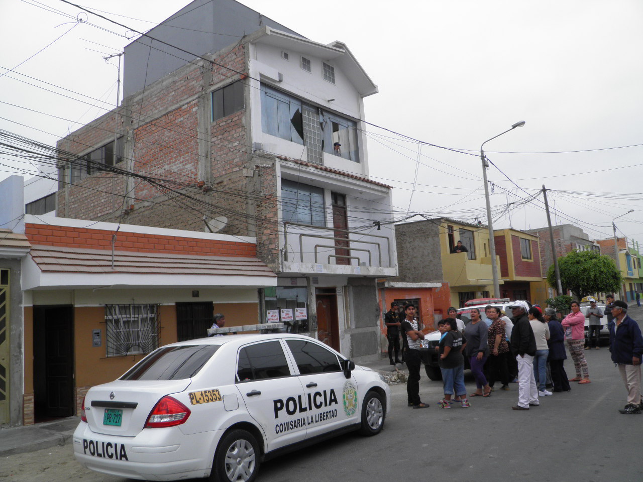 Chimbote: Moradores de “La Libertad”, exigen retiro de antena 