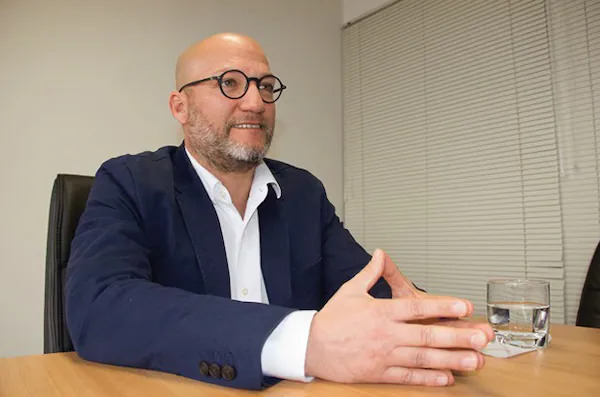 APC destituye a Manuel Enrique Acuña tras denuncia de agresión y nombra nuevo gerente general