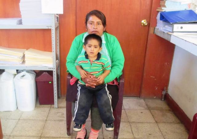 Moro: apoyan a niño para que sea operado en el extranjero