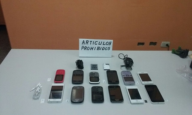 Incautan 12 teléfonos celulares en Pabellón N° 3 del penal de Cambio Puente