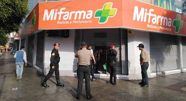 Policías identifican a delincuentes que asaltaron céntrica farmacia en Chimbote
