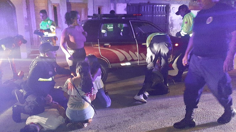 Chimbote: serenos intervienen a 7 personas acusadas de participar en robo a un "barber shop"