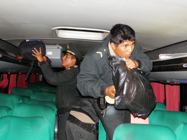 Cuarenta y cinco pasajeros que se trasladaban de Sihuas a Chimbote fueron asaltados en la carretera