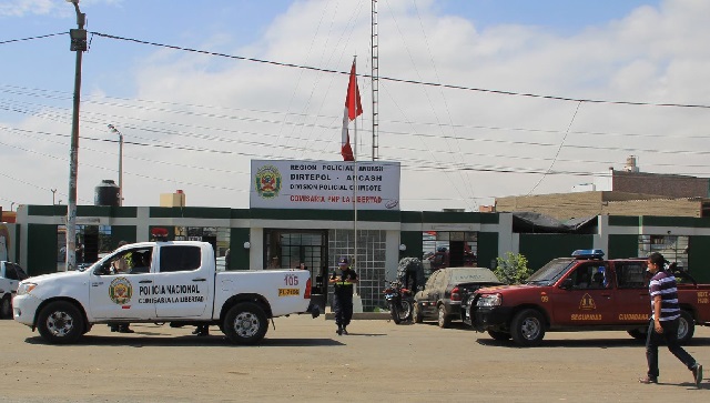 Hampones asaltan pistola en mano a mujer y le arrebatan más de 7 mil soles en Chimbote que era de “Compartamos”