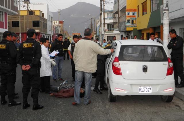Esta madrugada: Asesinan a taxista de cinco balazos en la cabeza