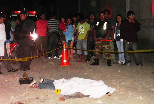 Delincuentes asesinan de dos balazos en la cabeza a chofer de colectivo en Coishco