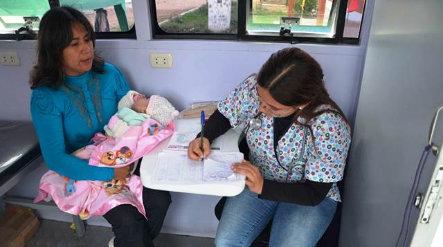  Nuevo Chimbote: 200 casos de IRAs y neumonía atendidos en “Hospimóvil”   