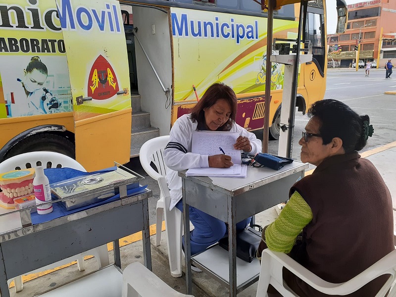 Más de 14 mil atenciones médicas gratuitas realizó el policlínico móvil de Chimbote durante este año