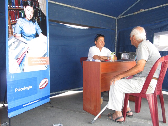 Chimbote: Uladech Católica brinda atención médica a transeúntes 