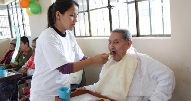 Chimbote: Invitan a presentar candidatos para premio a personas e instituciones que atienden a adultos mayores