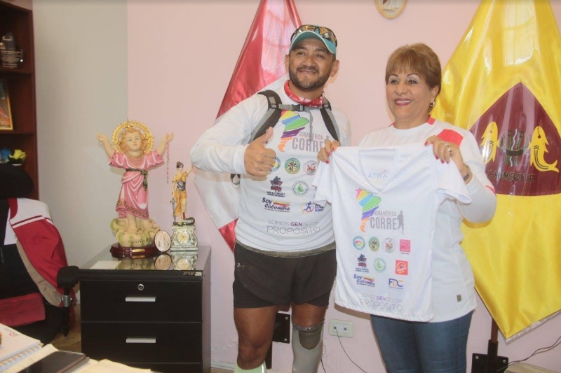 Atleta colombiano con discapacidad recibió apoyo de municipio de Chimbote