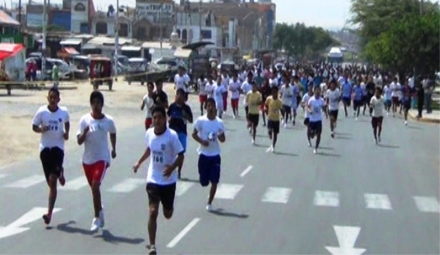 Más de 900 atletas participaron en "I Maratón por la Paz"