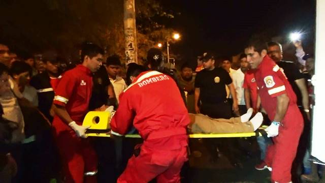 Nuevo Chimbote: Irresponsable chofer atropella y abandona a joven 