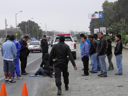 Chofer causa la muerte de una persona frente al Vivero de Chimbote y es detenido tras darse a la fuga