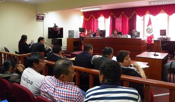 Jack Castillo reaparece en audiencia para evitar ser declarado reo contumaz  