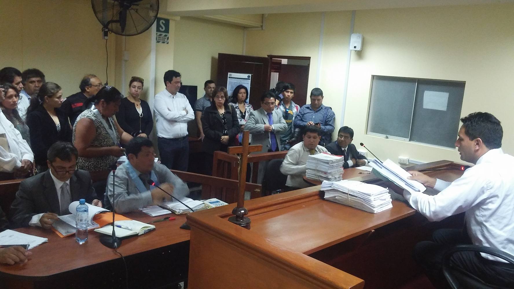 Chimbote: por falta de fluido eléctrico reprograman audiencia de "fotopapeletas electrónicas"