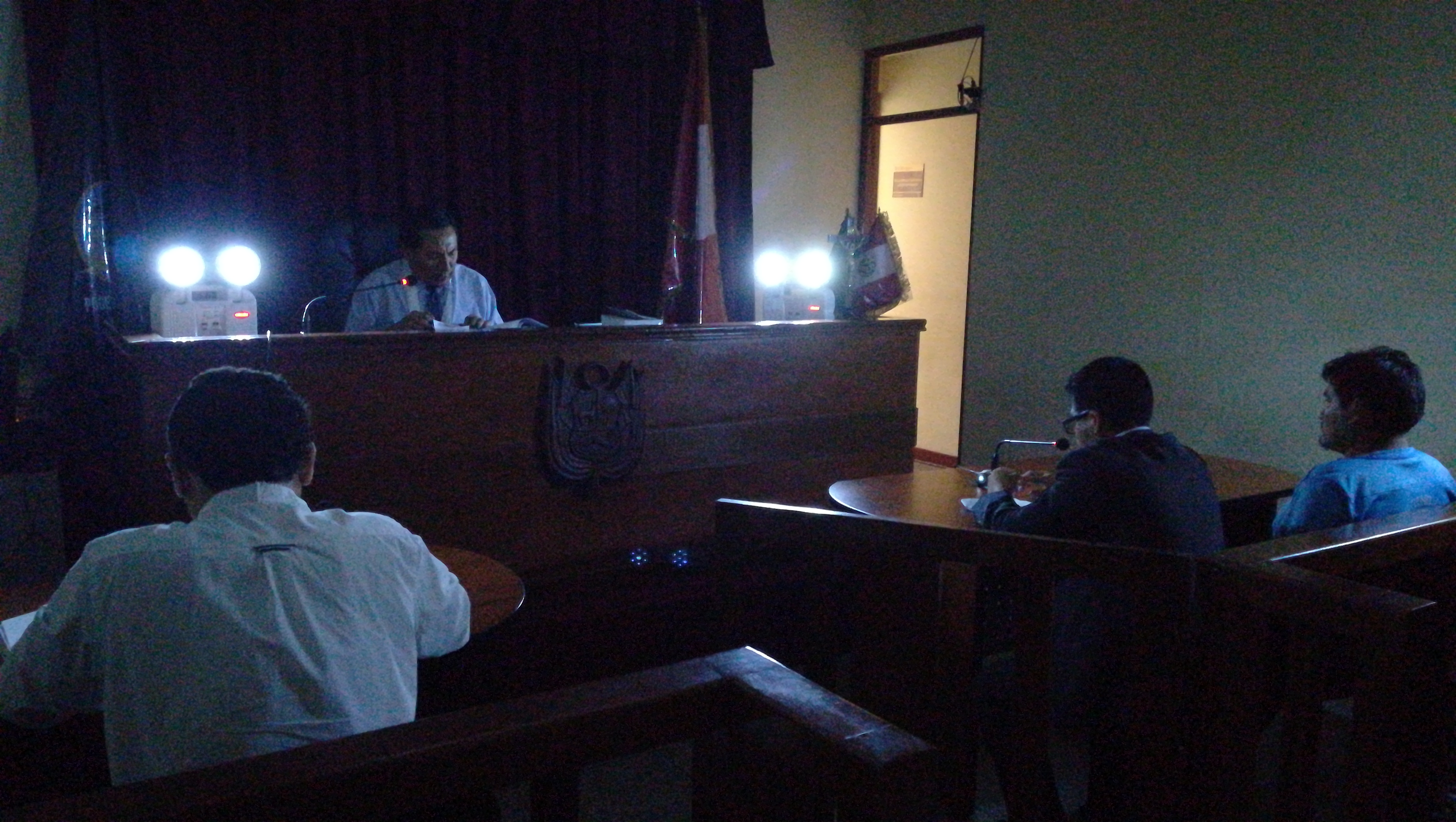 Juez de la Corte del Santa dictó sentencia pese a no contar con energía eléctrica
