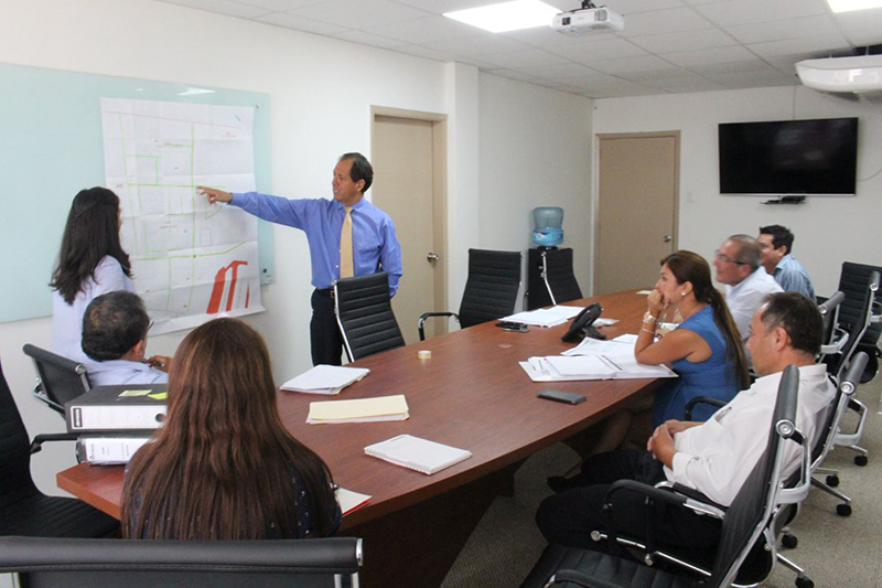 Autoridad para la Reconstrucción con Cambios alerta que buscan sorprender en adjudicación de obras