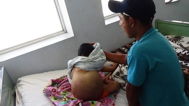 Menor internado en hospital de Nuevo Chimbote necesita ayuda urgente para ser operado