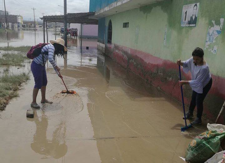 Jóvenes rotaractianos de Chimbote ayudaron a afectados por lluvias