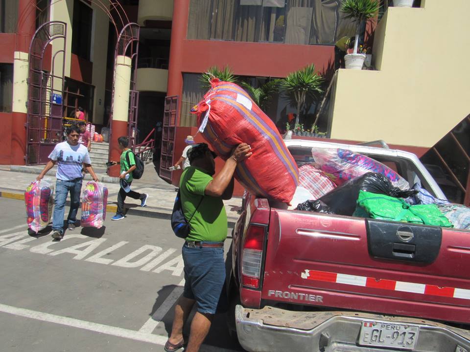 Chimbote: llevan ayuda a zonas de Rinconada, Cascajal y Lacramarca afectadas por fuertes lluvias