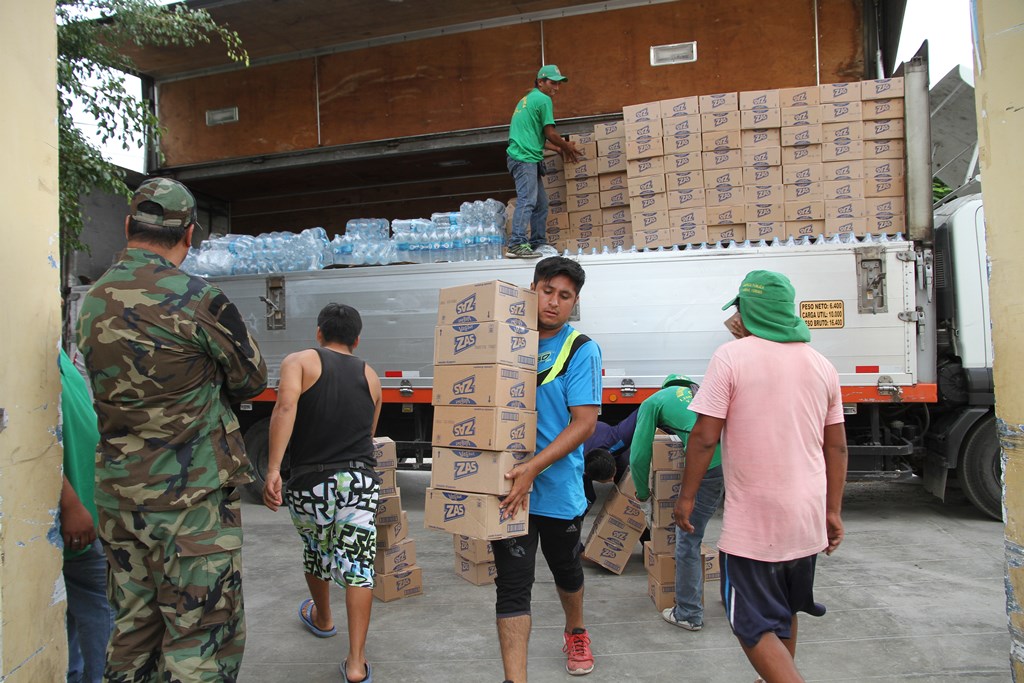 Congreso de la República distribuye ayuda humanitaria en Macate y Casma