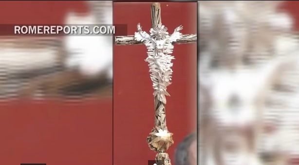 Nuevo báculo pastoral del Papa, construido con madera de Honduras (Video)