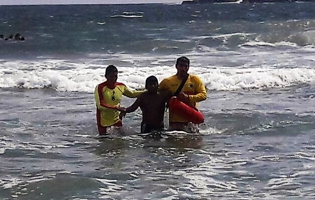 Siete bañistas salvan de morir ahogados en playas de Samanco y Nuevo Chimbote