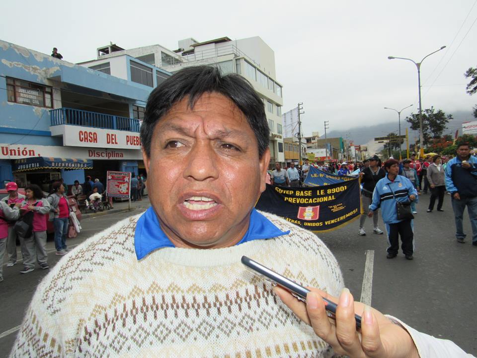 Docentes de la base Santa suspenderían huelga si se determina con la dirigencia nacional 