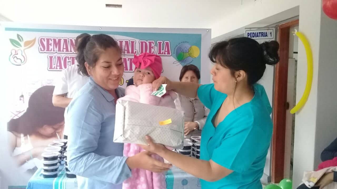 Chimbote: pequeña de 3 meses de nacida ganó concurso “El bebé mamoncito” en hospital La Caleta