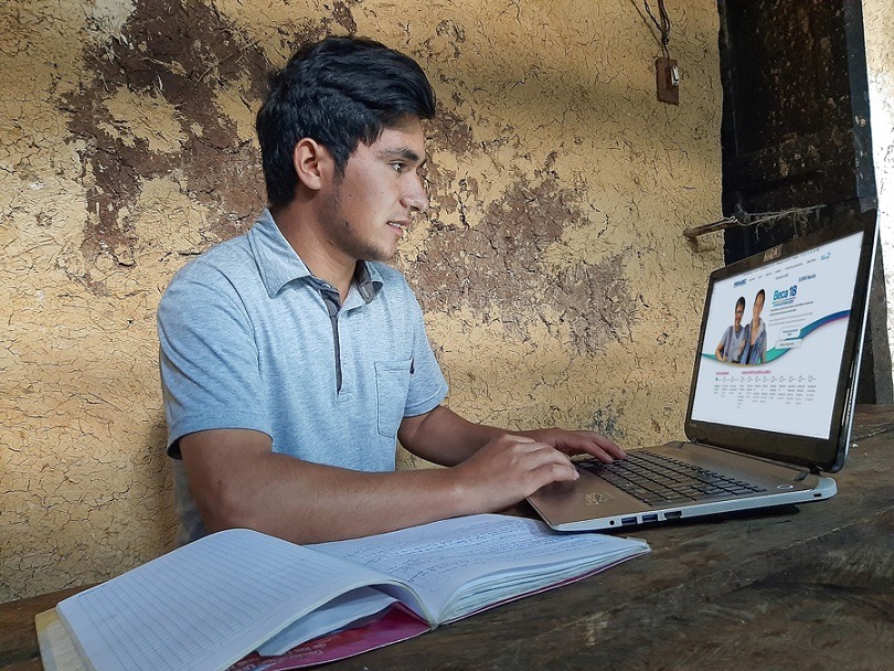 Amplían plazo para acreditar pobreza o pobreza extrema en concurso Beca 18 
