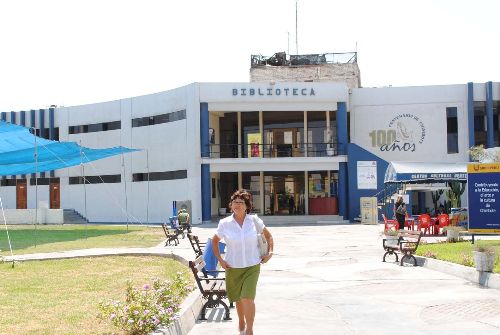 Biblioteca municipal de Chimbote necesita ser implementada