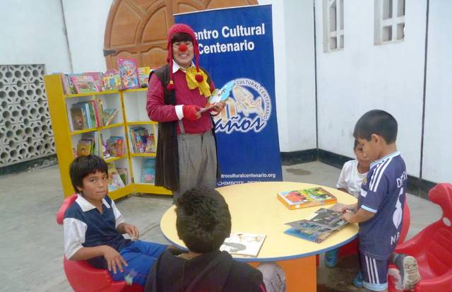 Niños del pueblo joven San Pedro se beneficiaron de biblioteca infantil itinerante