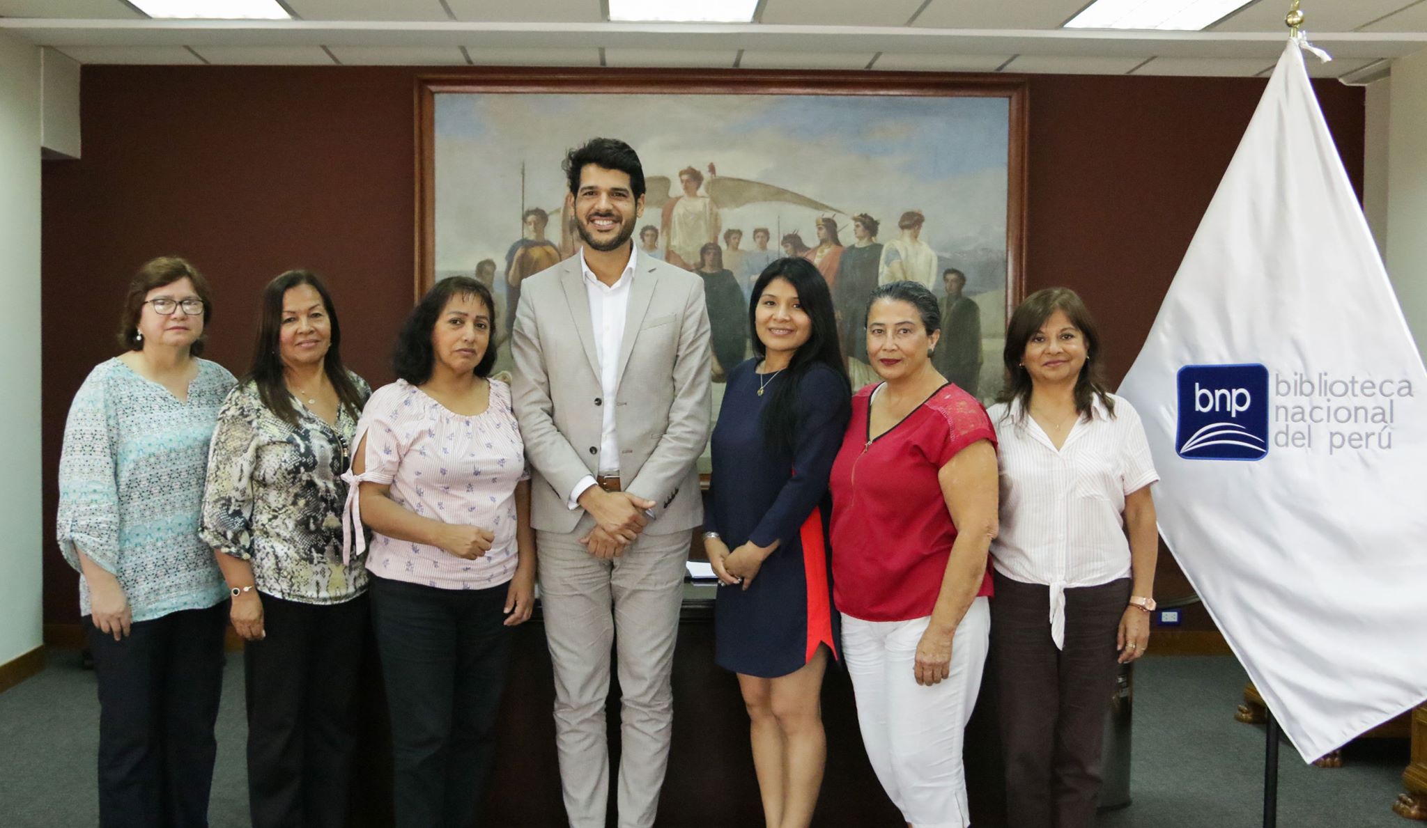Biblioteca Nacional y Colegio de Bibliotecólogos trabajarán de manera conjunta