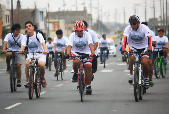 Con bicicleteada “Chimbote, Libre de Humos” piden construcción de ciclovía