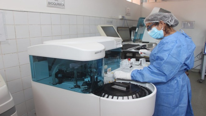 Gobierno destina más de S/27 millones para financiar ascensos del personal de salud a nivel nacional